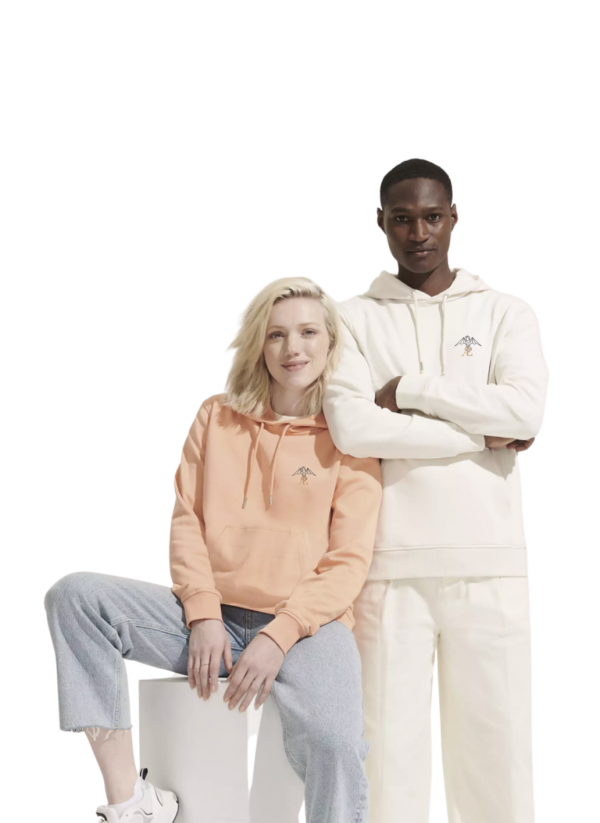 sweat shirt femme corail avec logo vaelya et un sweat shirt homme blanc